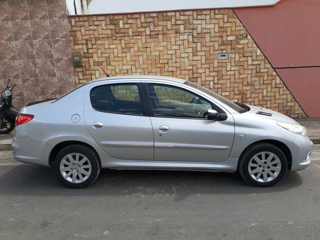 Peugeot 207 2013 1.4 completo automático - Foto 3