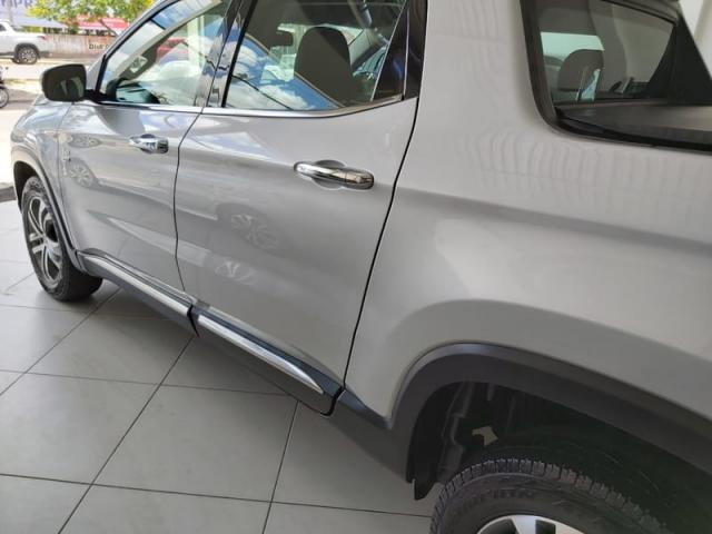 FIAT TORO VOLCANO 4X4 AUTOMáTICO - Foto 2