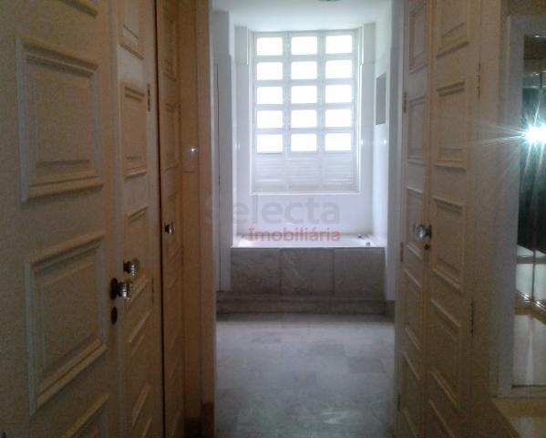 Espetacular Casa Duplex com 854m² com belíssima vista para a serra - Foto 18