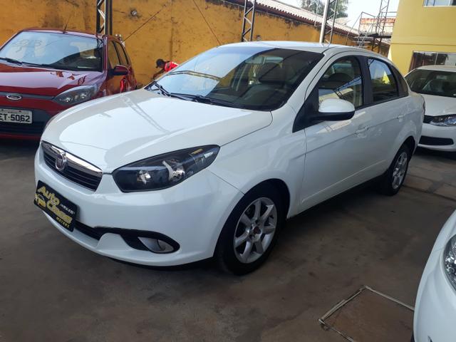 Grand siena 1.4 2015 IPVA e transferência grátis - Foto 3