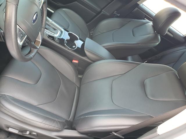 Ford Fusion Titanium FWD com teto solar 2016 - Foto 13