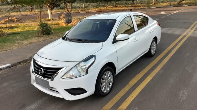 Nissan Versa 1.0 12V flex (todas revisões em concessionária) 2016