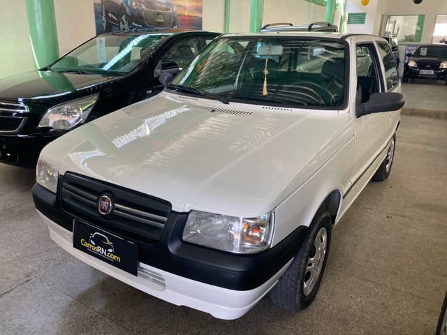 UNO ECONOMY 1.0 2011 COM AR