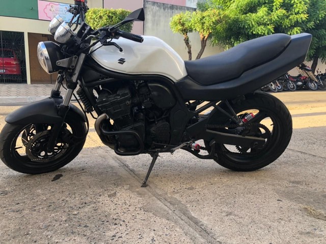 SUZUKI BANDIT 600