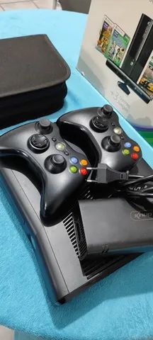 Xbox 360 Destravado CD com 2 controle com fio +1Brinde (desbloqueado) 110v  - Games Você Compra Venda Troca e Assistência de games em geral