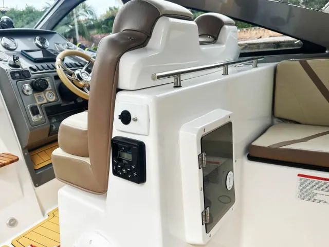 Lancha Focker 305GT - Ano 2023 - Mercruiser 6.2 - Foto 5