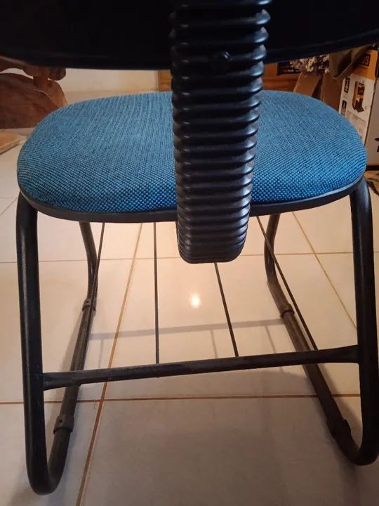 Cadeira de Escritório Azul - Foto 5