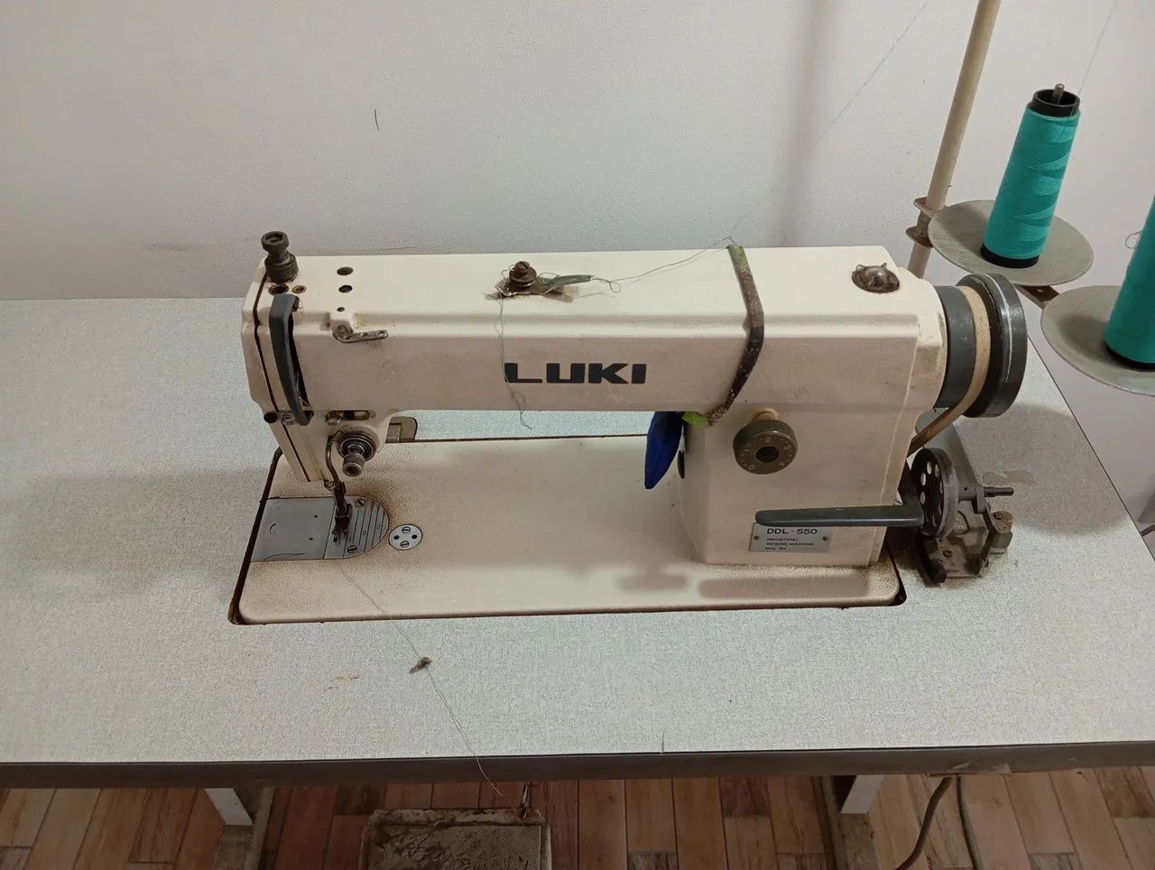 Vendo Máquina de Costura Reta LUKI industrial - Usada