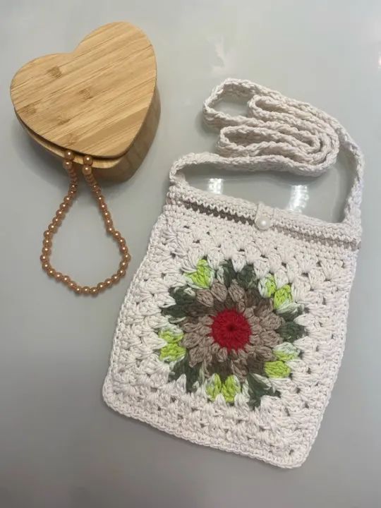Bolsa de crochê artesanal - Foto 3