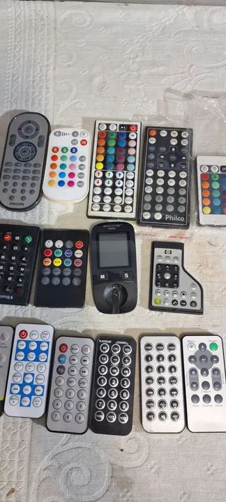 Lote dr controles ,vendo unidade cada 2 peças - Foto 4