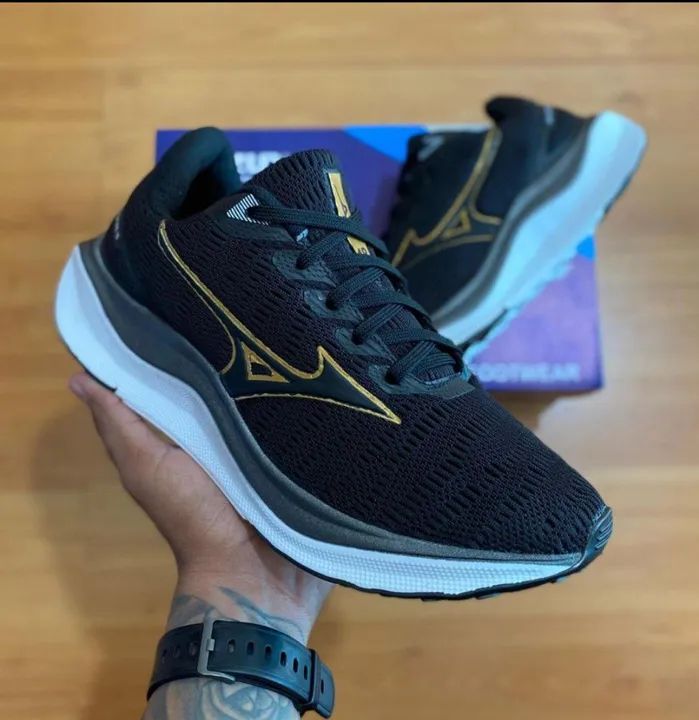 Tênis ? Mizuno lançamento 2025 - Foto 2