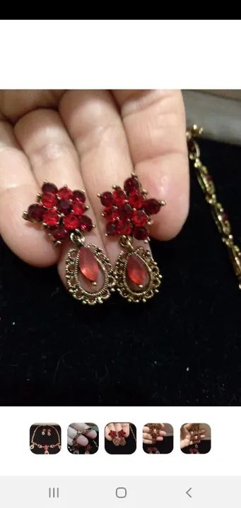 Conjunto de colar e brincos com pedras vermelhas - Foto 4