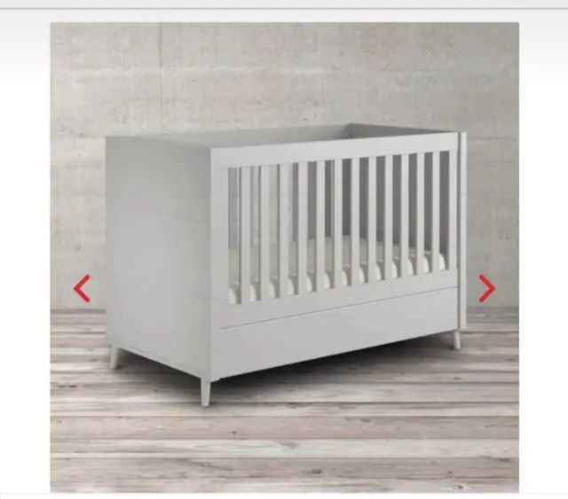 Berço Cama com grade fixa marca ETNA 