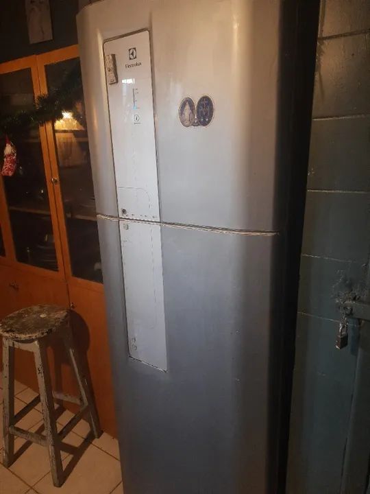 Geladeira Electrolux em excelente estado