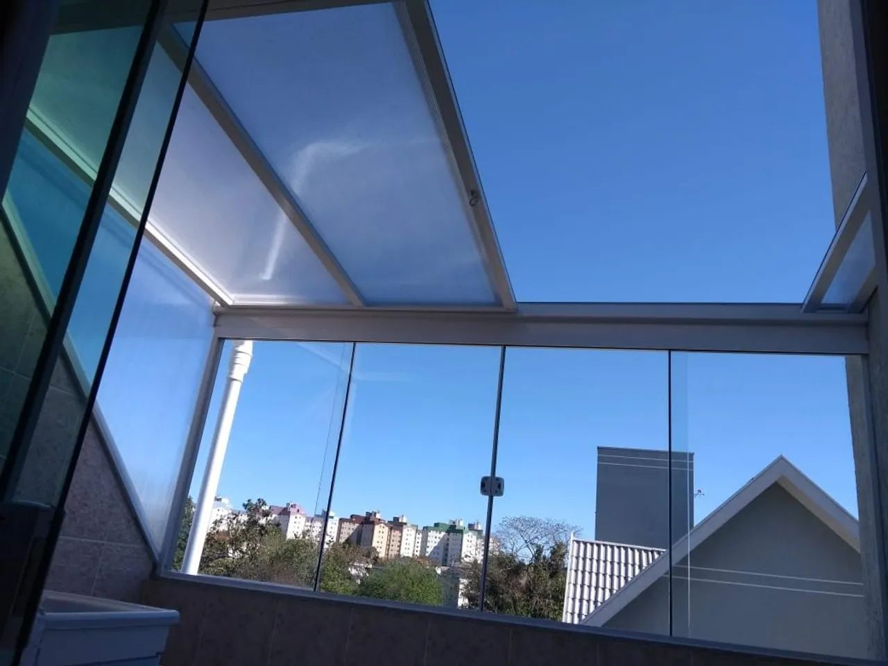 TOLDO EM POLICARBONATO FIXO  - Foto 2