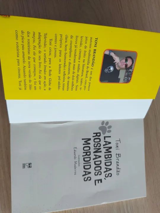 Livro Lambidas, rosnados e mordidas - Foto 3