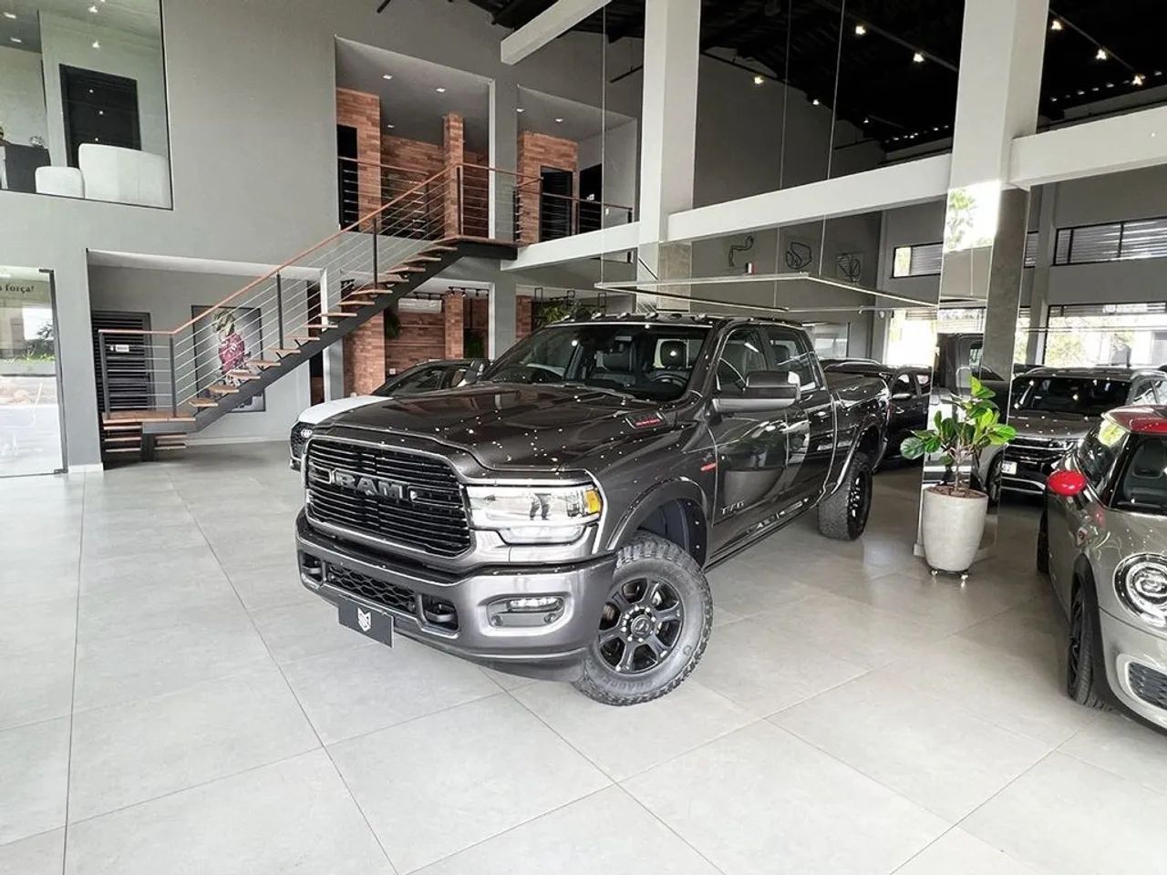 RAM 2500 6.7 I6 TURBO NIGHT EDITION CD 4X4