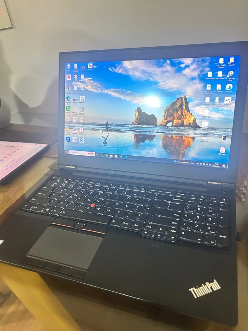 Vendo notebook Lenovo Thinkpad R$ 1500,00