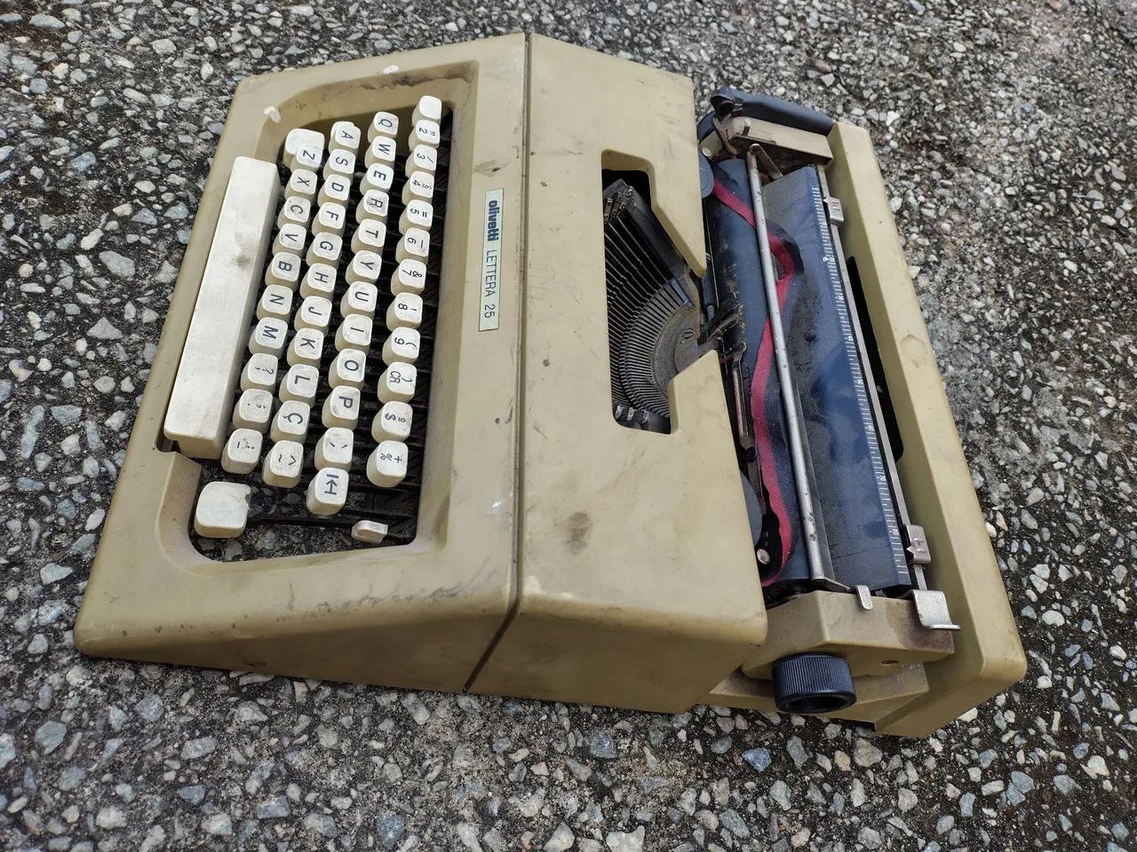 Máquina de escrever para colecionador  - Foto 4