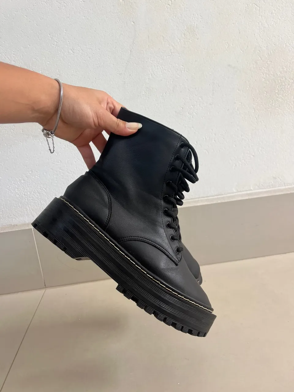 Bota Coturno Tratorada Preta