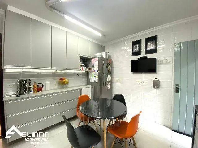 Sobrado confortável e com área gourmet - Foto 4