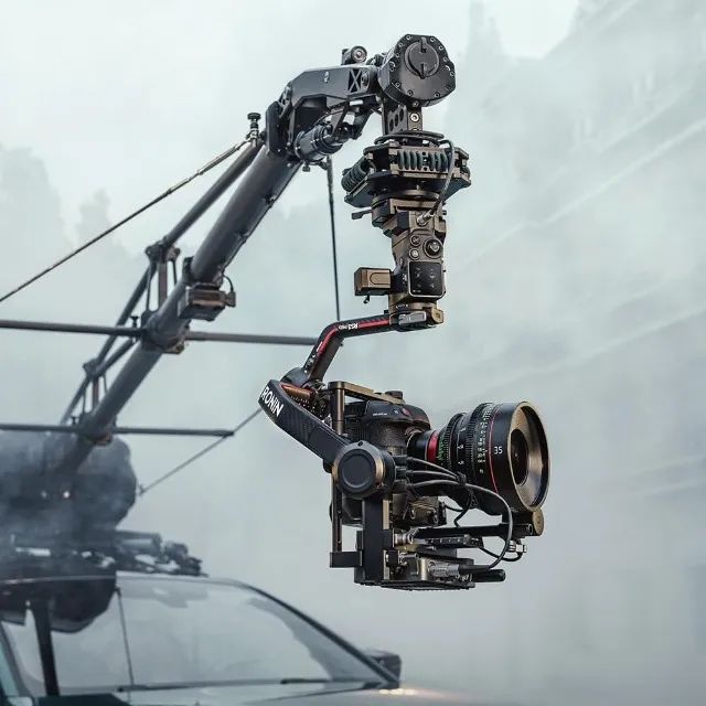 Lacrado Estabilizador DJI RS3 Pro Combo - Foto 6