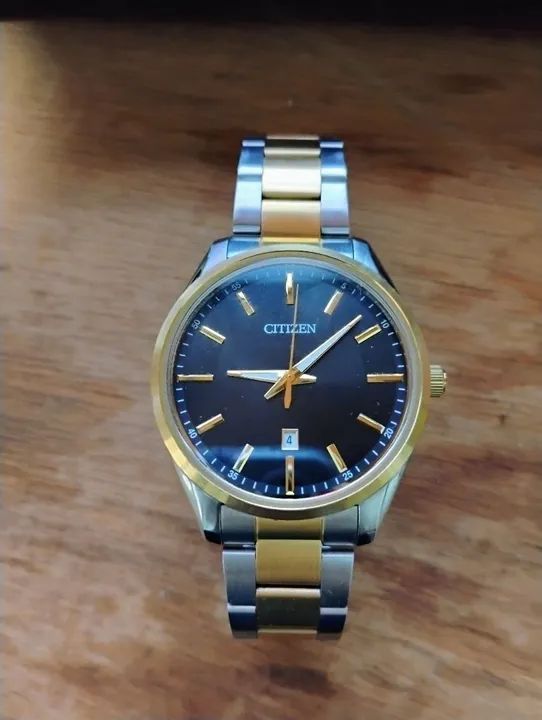 Relógio Citizen Masculino Preto e Dourado