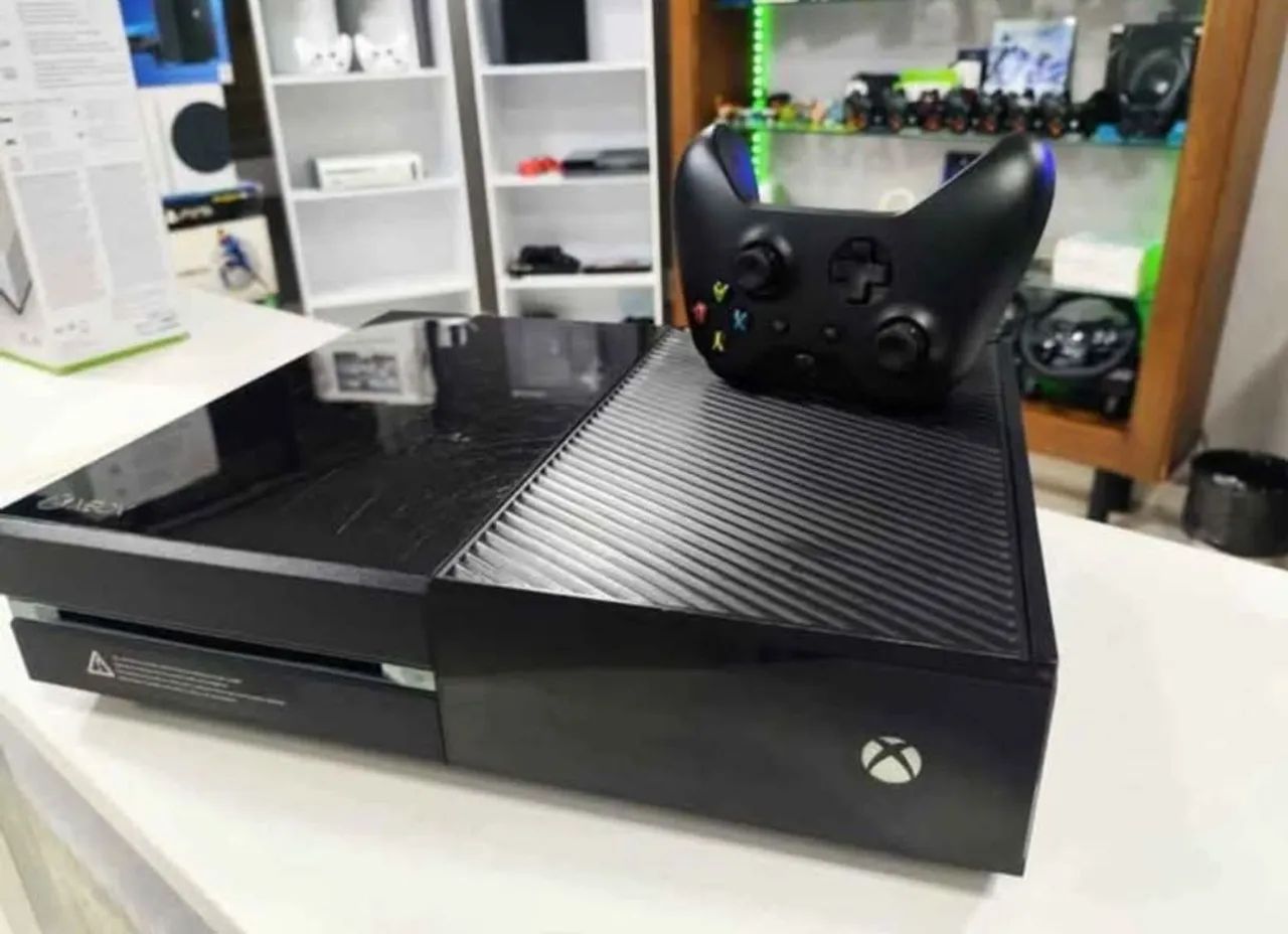 Xbox One Fat 500 GB (LOJA FÍSICA)