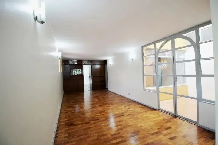 OTIMA CASA DE ESQUINA PARA LOCAÇÃO NA 710 NORTE