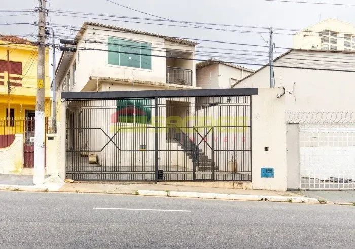 Casa comercial disponível para Venda e Locação - Santana