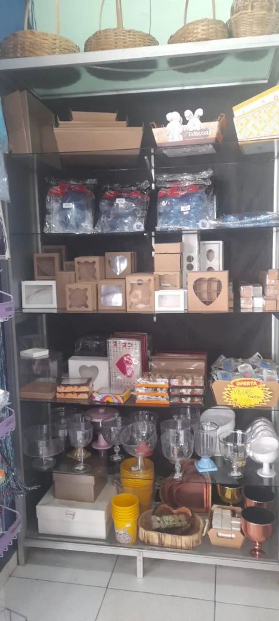 Vitrine de Vidro e Alumínio 