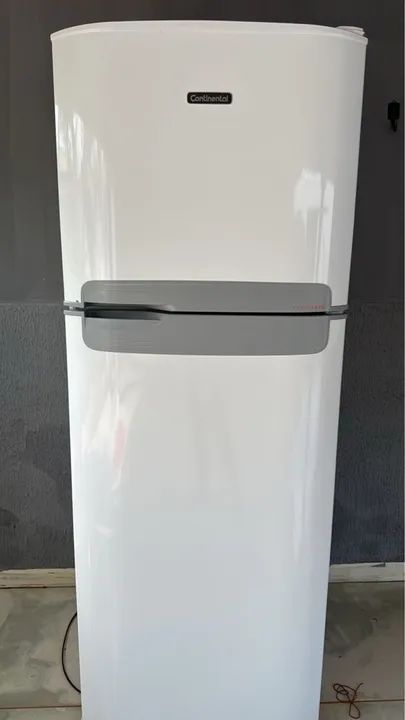 Geladeira Continental Branca