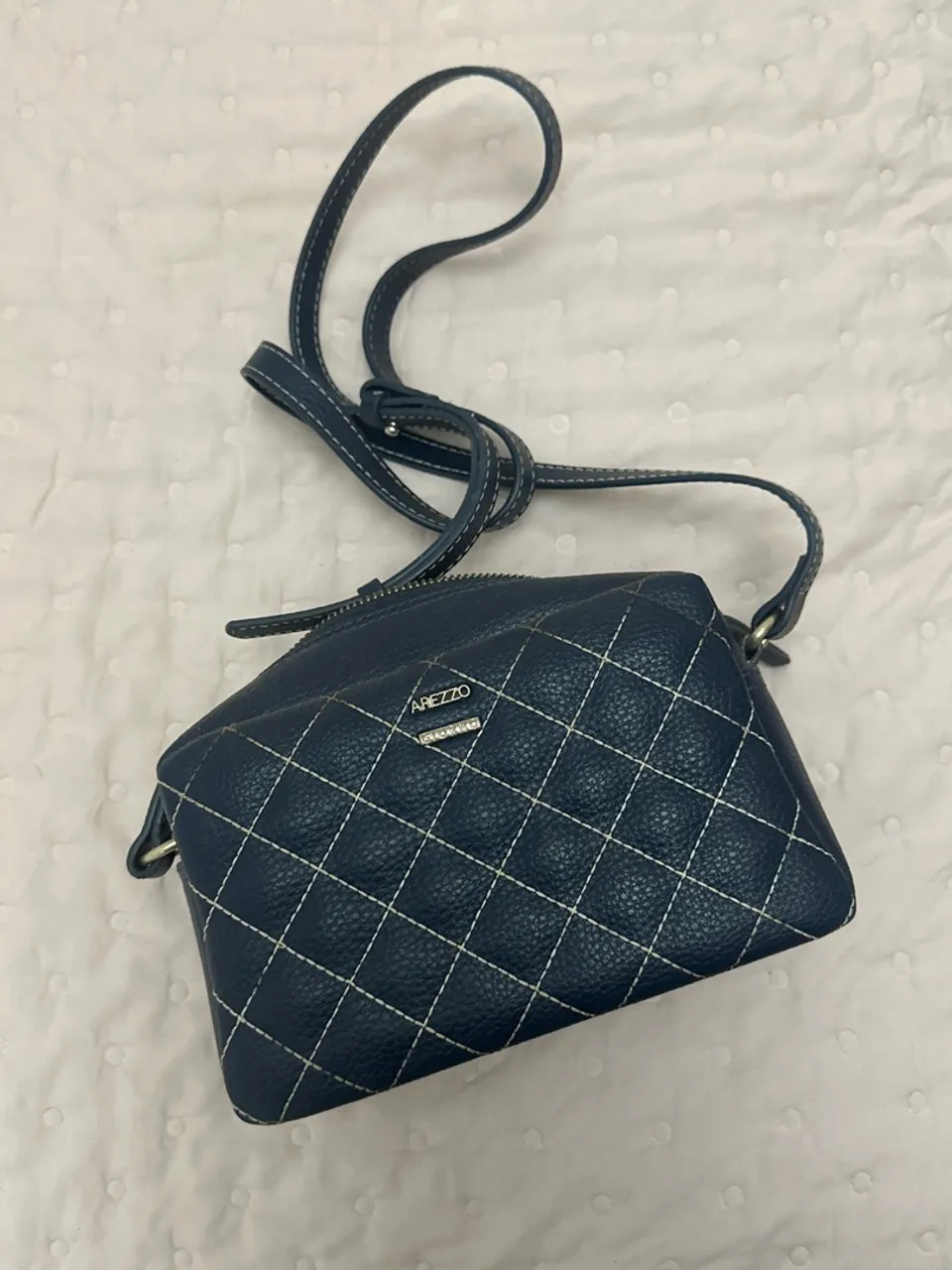 Bolsa Arezzo Matelassê Azul Marinho com Alça Transversal