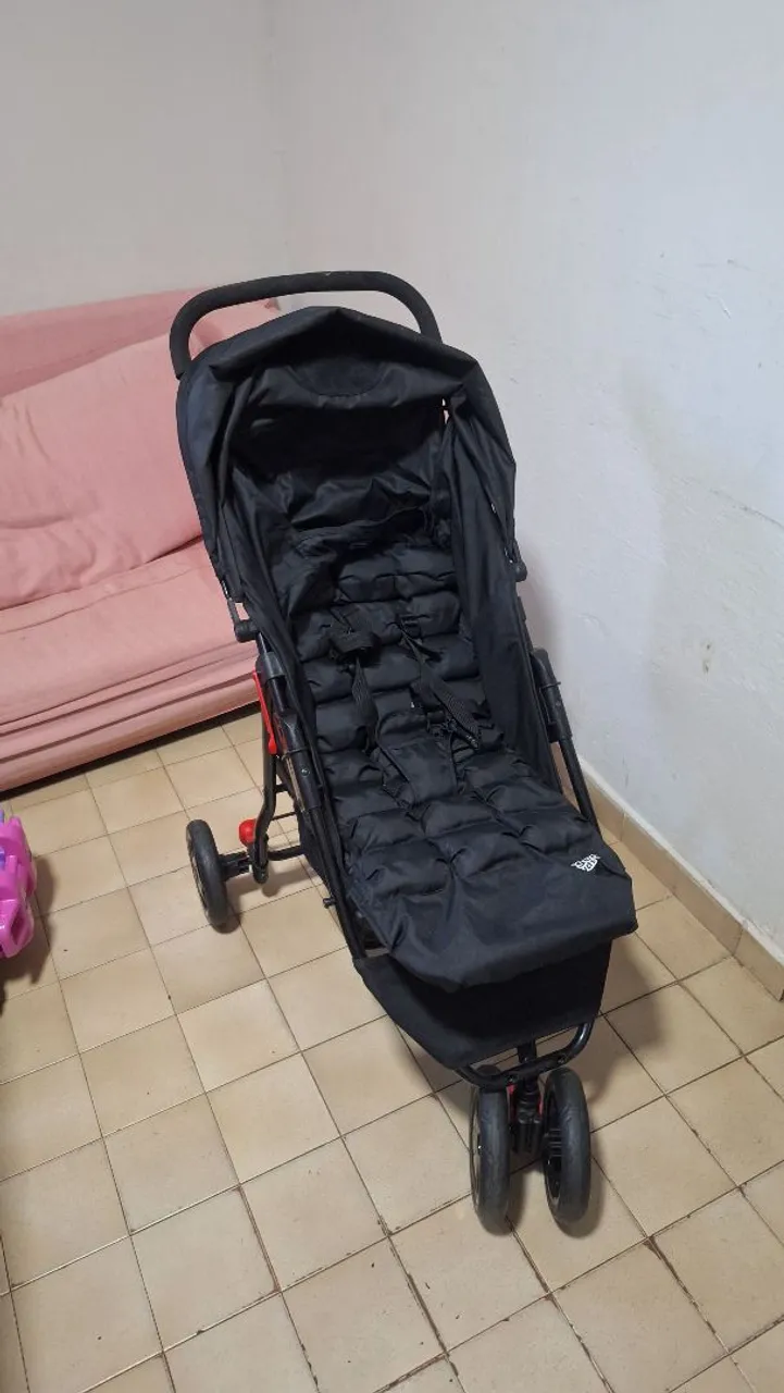 Carrinho de Bebê Compacto - Preto