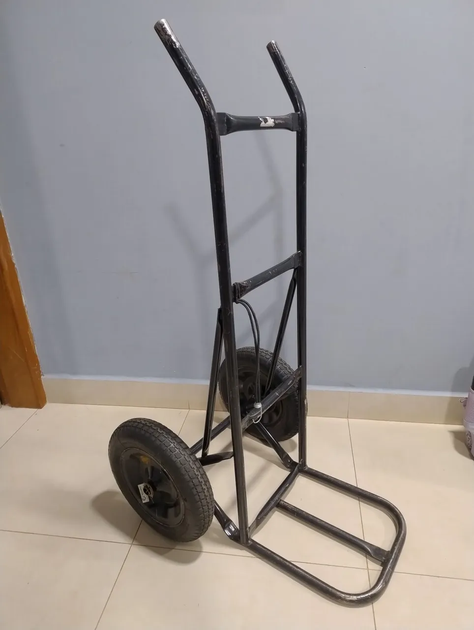 Carrinho de Mão Reforçado para Cargas