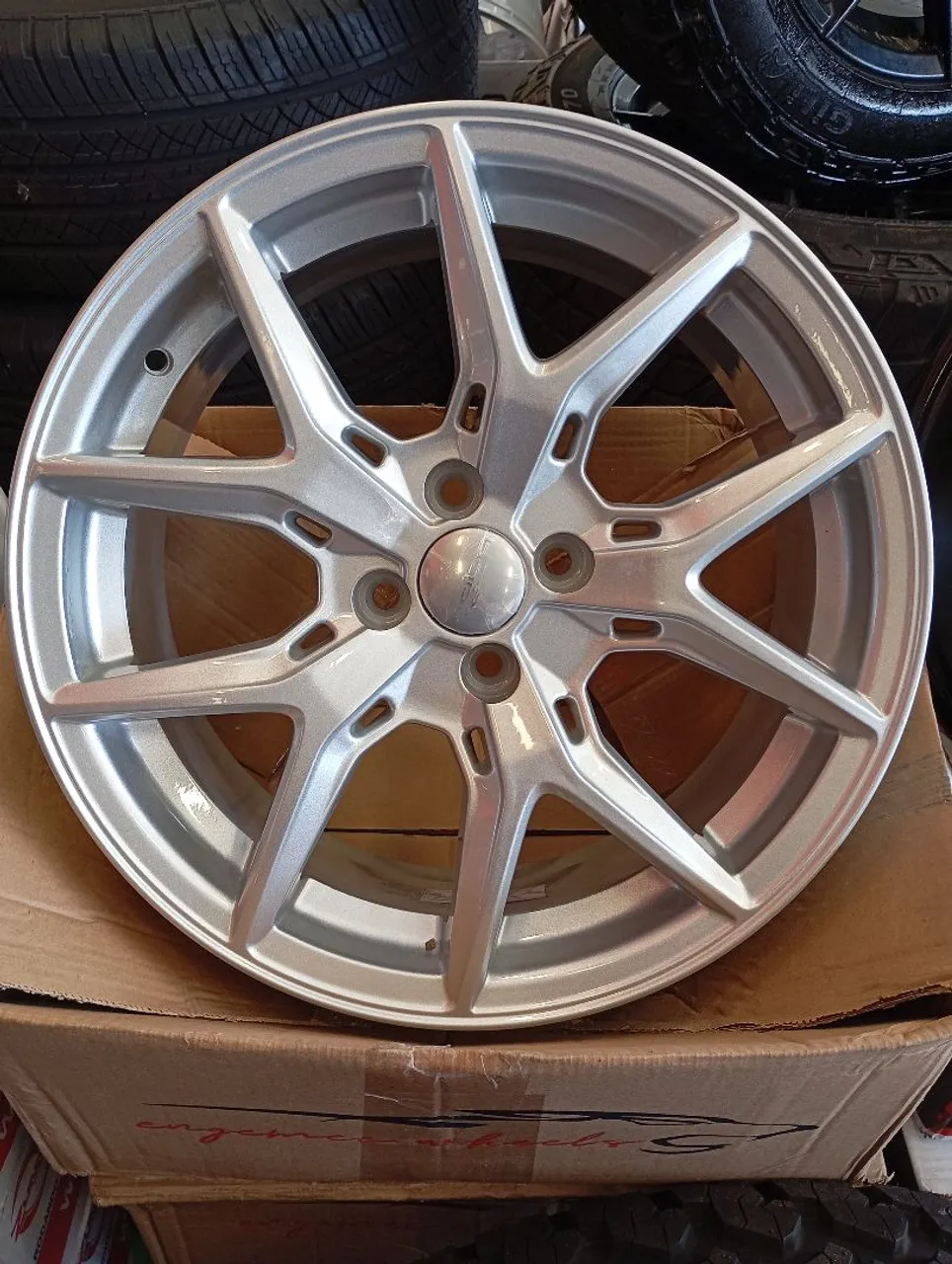 Roda R17 4x100
