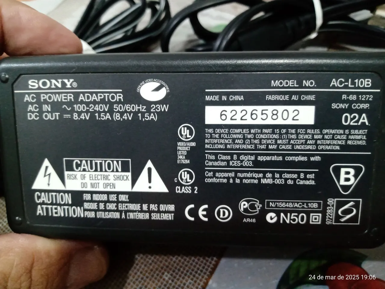 Fonte de Alimentação Original Sony AC-L10B