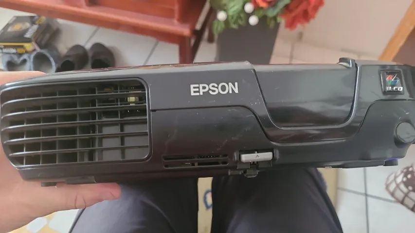 Projetor Epson Powerlite S10+ - Foto 2