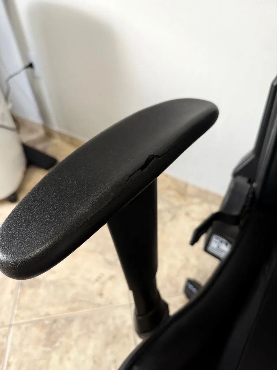 Cadeira Gamer DXRacer NEX Max - PC188?N - Preta (Usada) - Foto 3