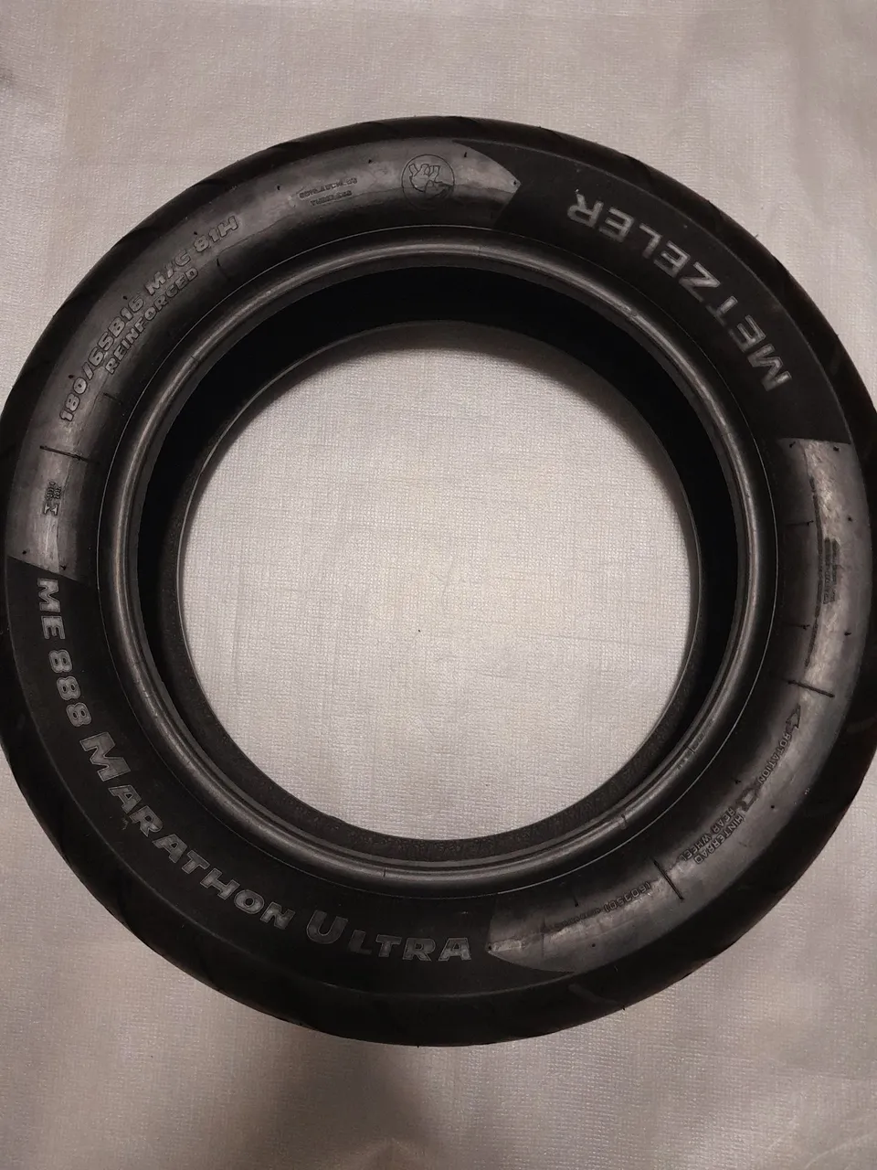 Pneu Metzeler ME 888 Marathon Ultra 180/65B16 81H - Usado