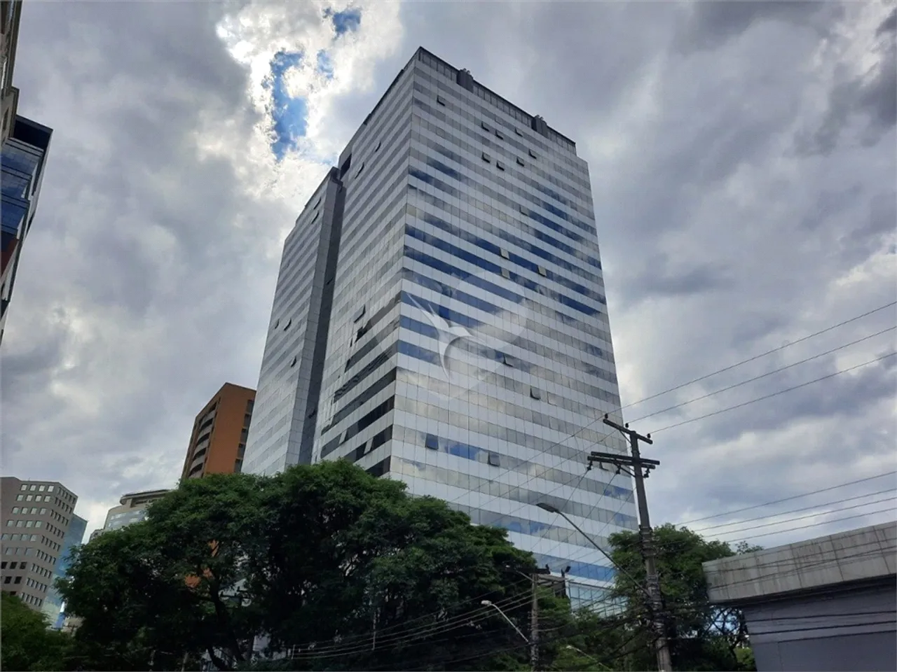 Salas à venda ou para locação em Dezoito Do Forte Empresarial/alphaville. - SP