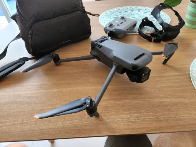 Drone DJI Mavic 3 Pouco Uso