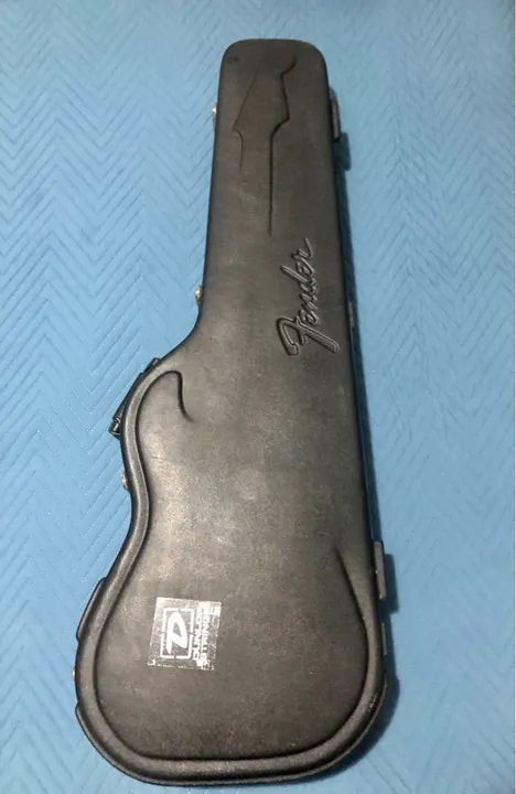 Guitarra Fender American Standard Stratocaster  - Foto 2