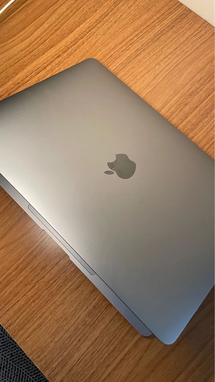 MacBook Air 2019 - Foto 2