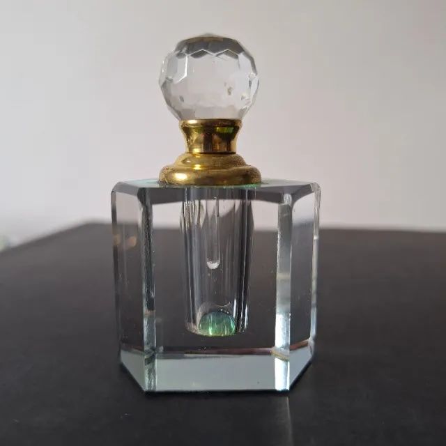 Antiguidade - Perfumeiro de Cristal Translúcido