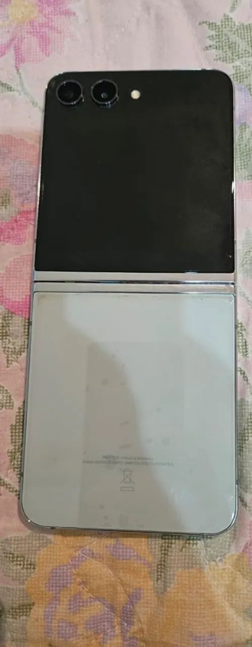 GALAXY Z FLIP 5