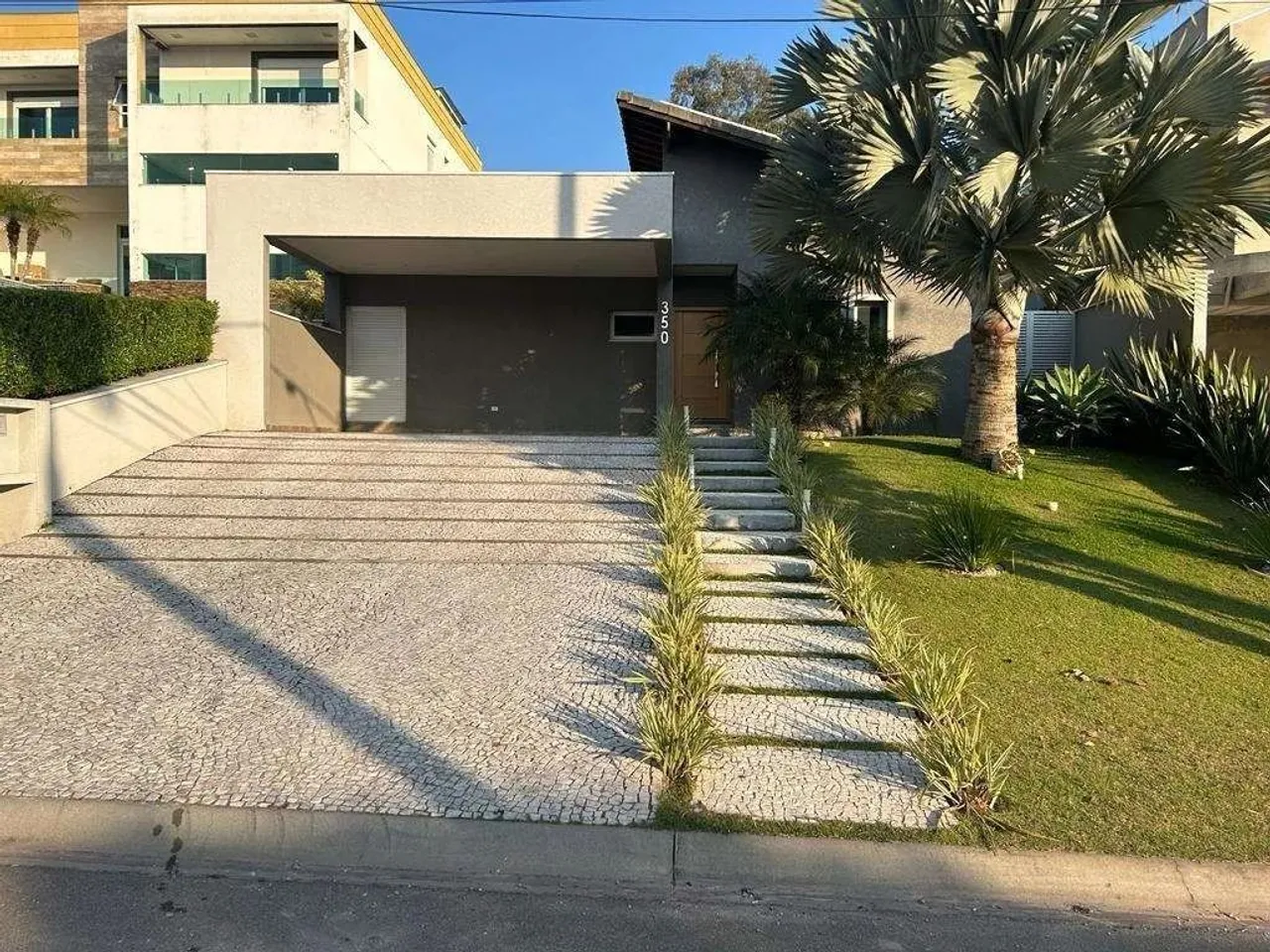 Casa no Cond. Reserva Santa Maria - Moderna, 3 suítes, piscina e gourmet!