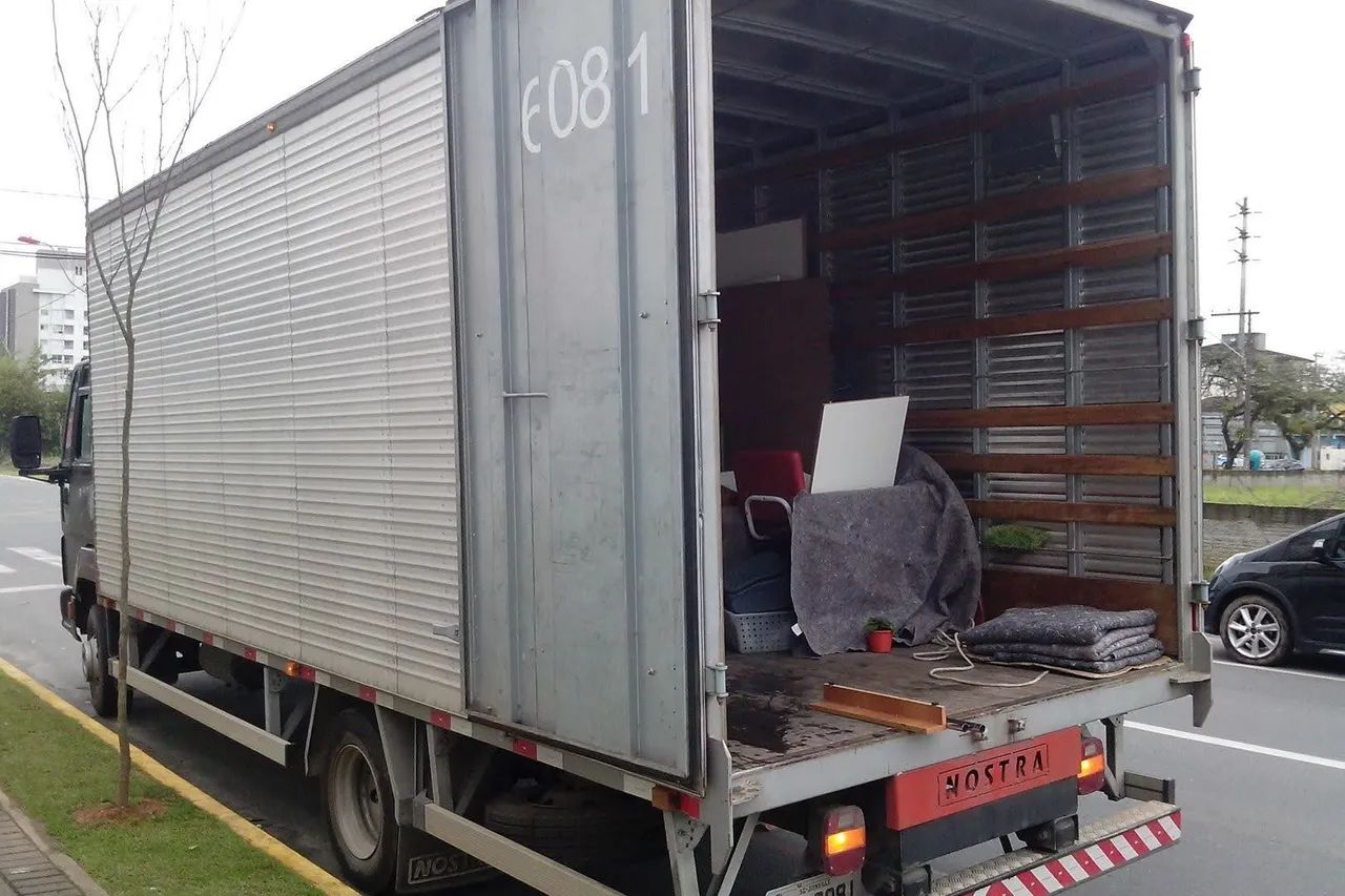 FRETES MUDANÇAS Transportes  - Foto 4