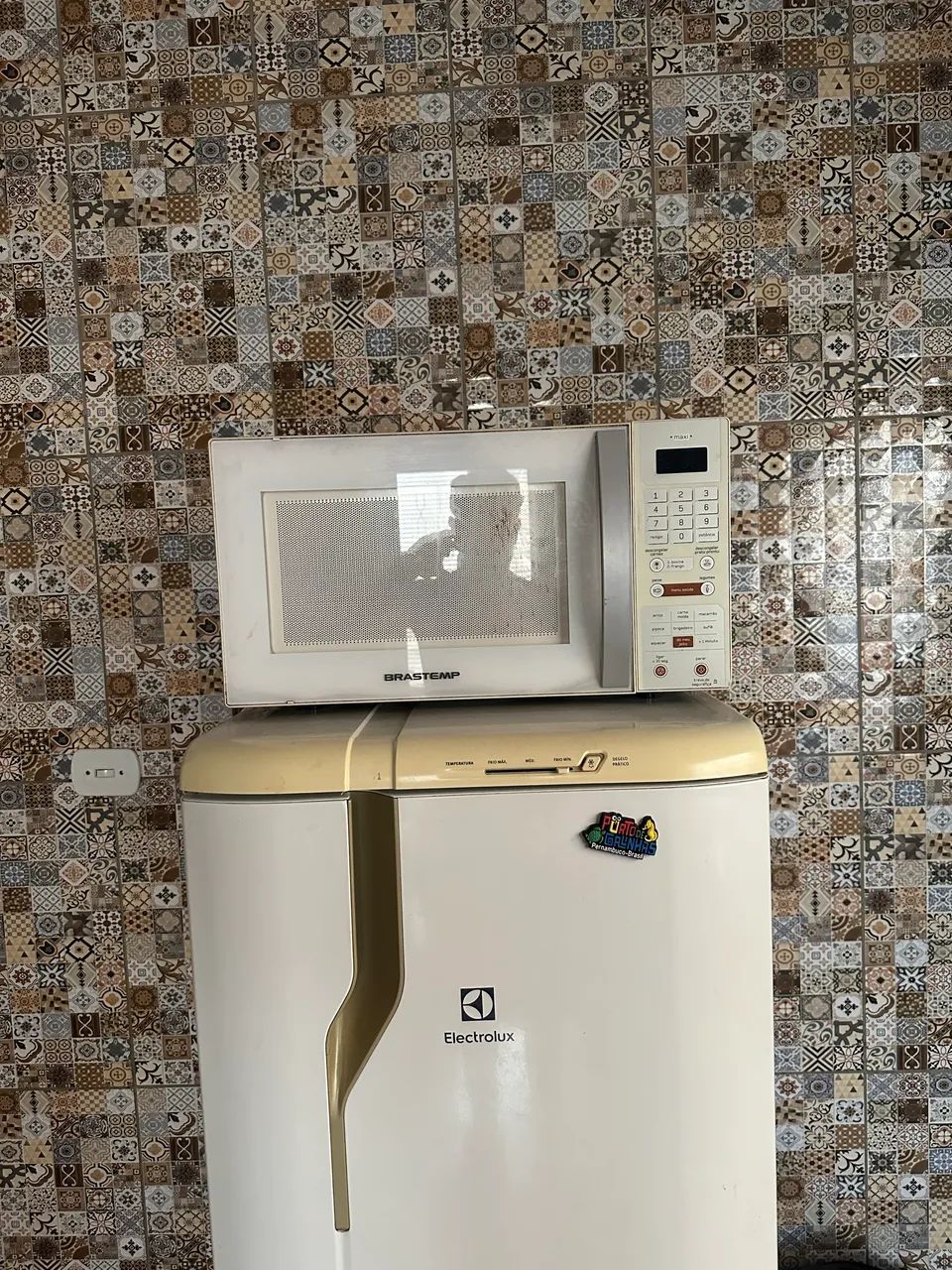 Mesa, microondas Sengés PR65568133412993124