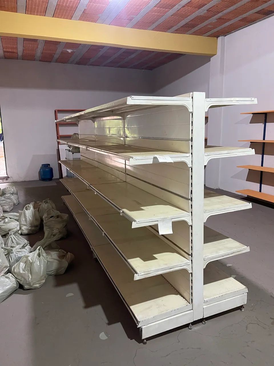 Prateleira Comercial